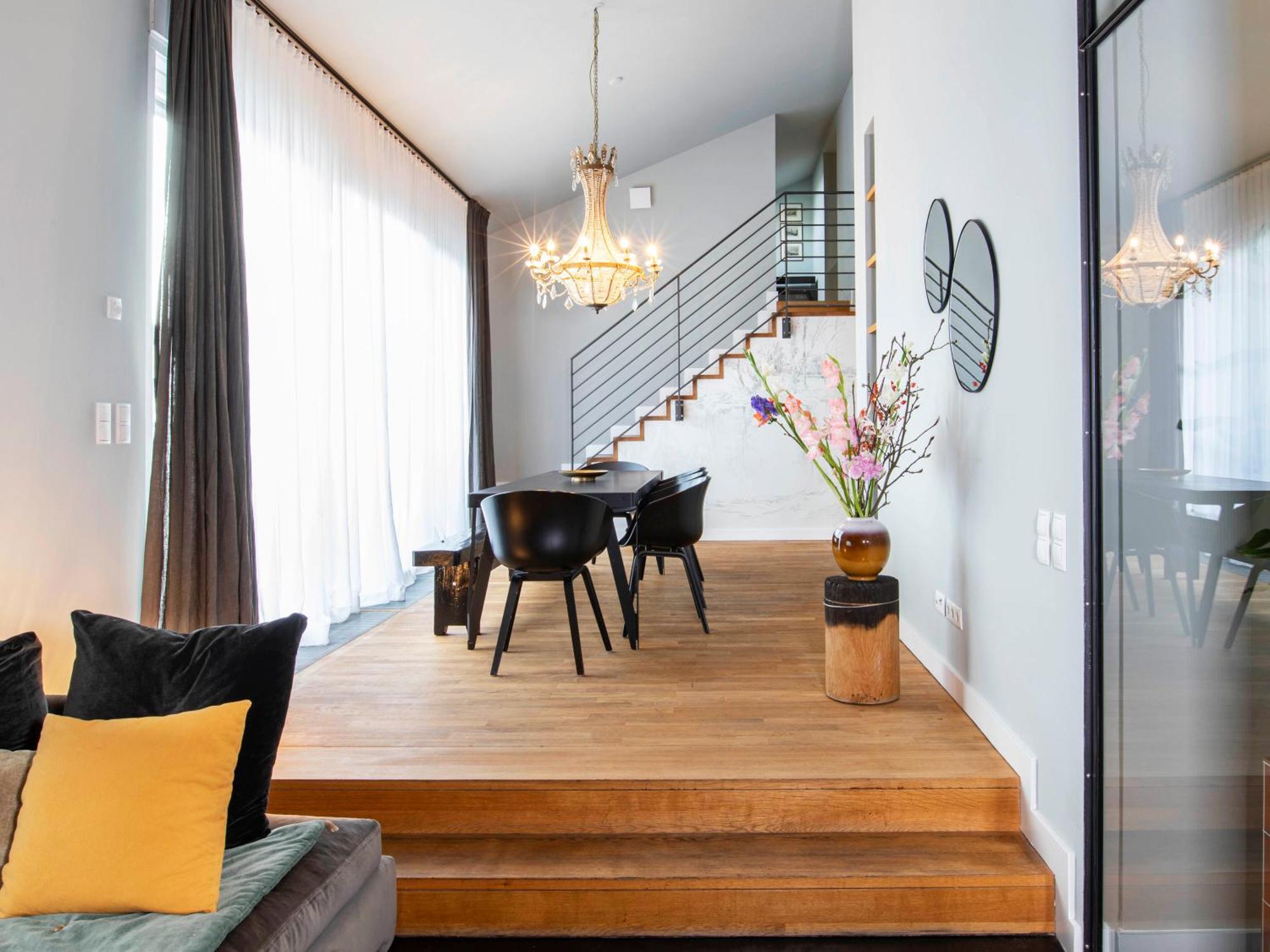 Three-Bedroom Penthouse Rooftop Terrace