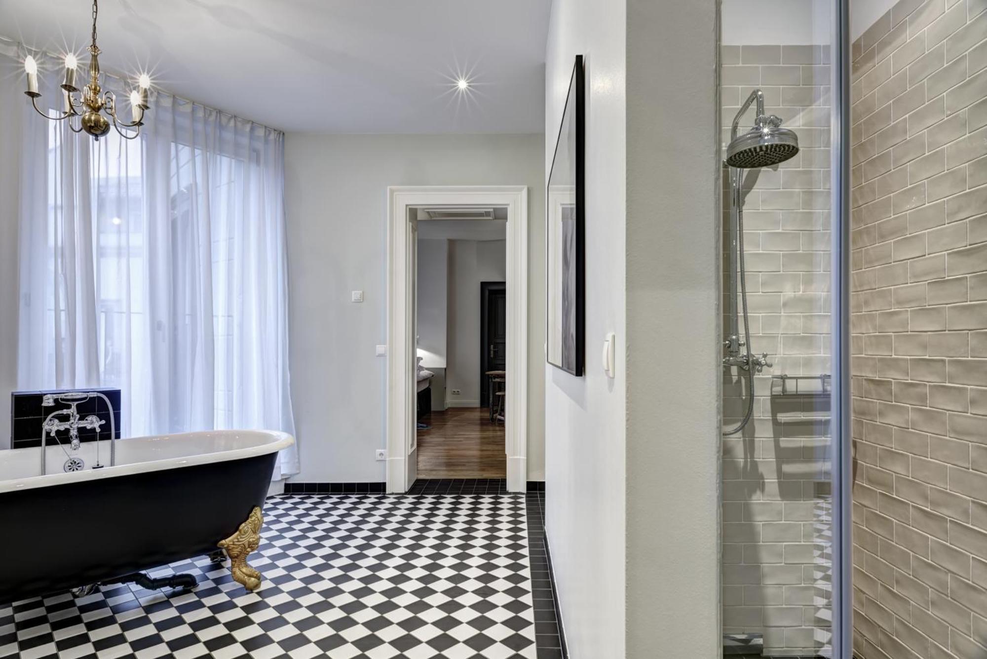 Studio Apartment 2A