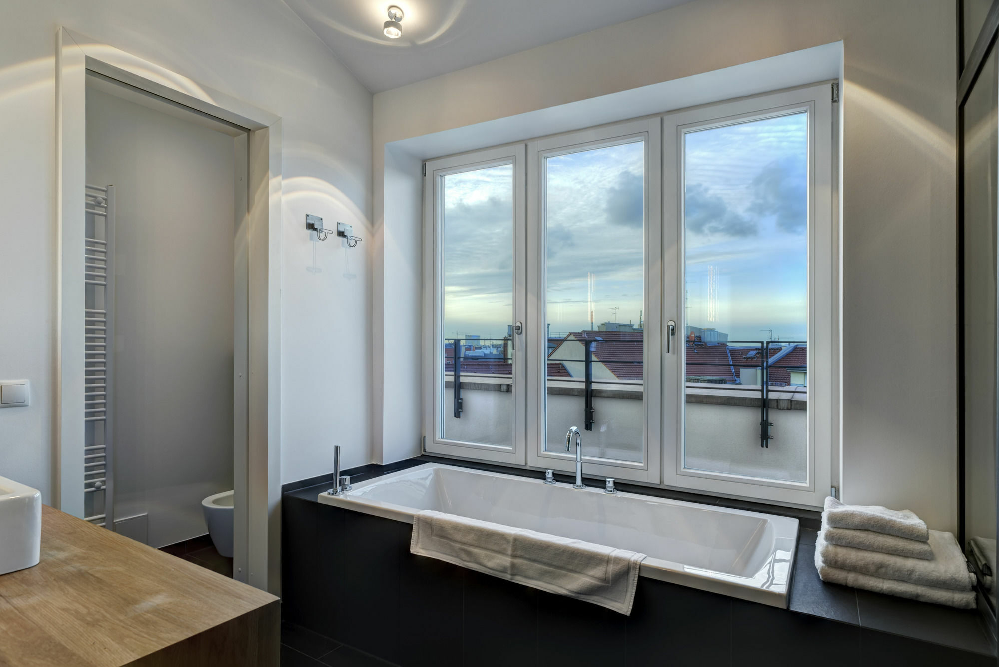 Two-Bedroom Penthouse Rooftop Terrace